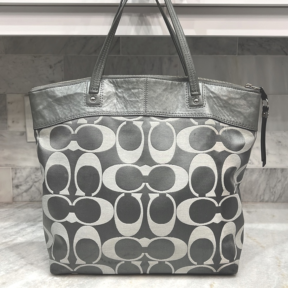 Coach Signature Laura Gray/Silver Double Strap Large Tote Bag - Picture 5 of 15